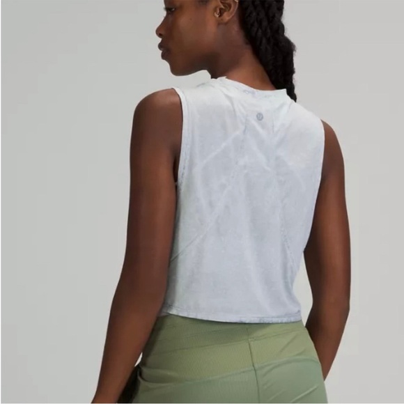 Lululemon NWOT Muscle Love Crop Tank Tough Grey Size 6 - Picture 9 of 9